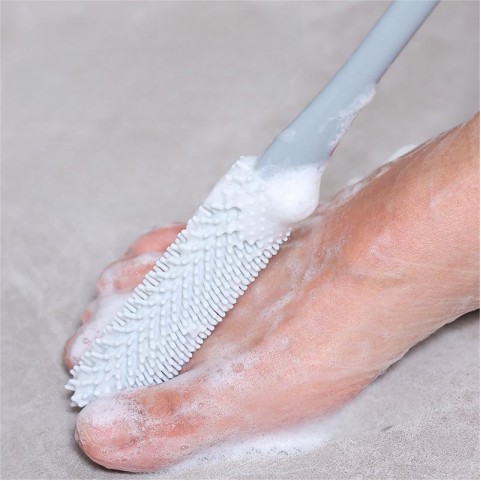 Long-handled rubber shower brush for feet